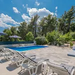 Holiday home Luxurious In *
