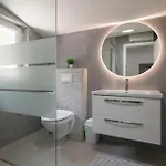 Luxurious In Holiday home *